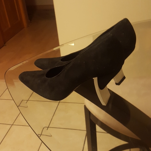 Robert Clergie black suede heels - Picture 4 of 5